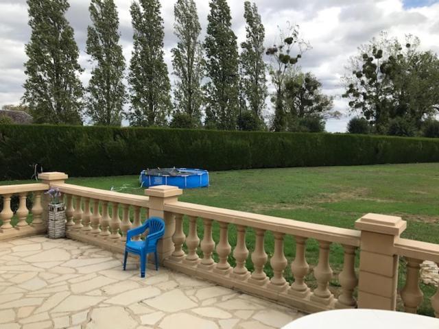 Demeure Des Carila Bed & Breakfast Heudebouville Dış mekan fotoğraf